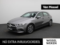 Mercedes-Benz A-klasse - 180 | Panoramadak | Achteruitrijcamera | Stoelverwarming | Parkeersensoren |