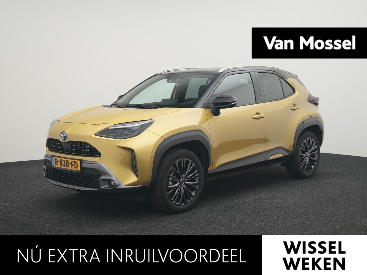 Toyota Yaris Cross - 1.5 Hybrid Adventure AUTOMAAT | CAMERA | STOEL & STUURVERWARMING | JBL BOX | TREKHAAK | CL - AutoWereld.nl