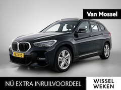 BMW X1 - sDrive18i Executive Edition | PANORAMADAK | STOELVERWARMING | ELEKTRISCHE KOFFERKLEP | CLI