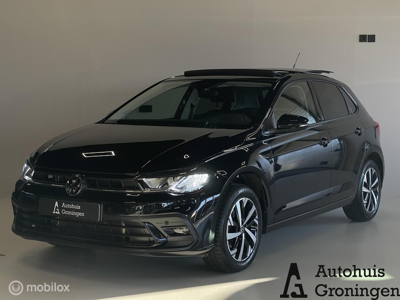 Volkswagen Polo - | Pano | Virtual Cockpit | Stoelverwarming | CarPlay | 16” LM - AutoWereld.nl
