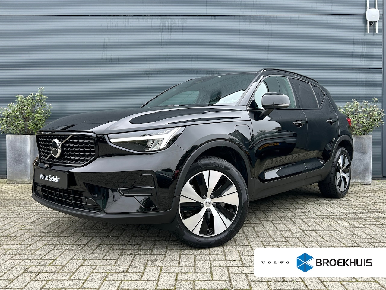 Volvo XC40 - 1.5 T4 Plug-in hybrid Plus Dark | Harman/Kardon | SoH 94% | Camera | Apple Carplay | Keyle - AutoWereld.nl