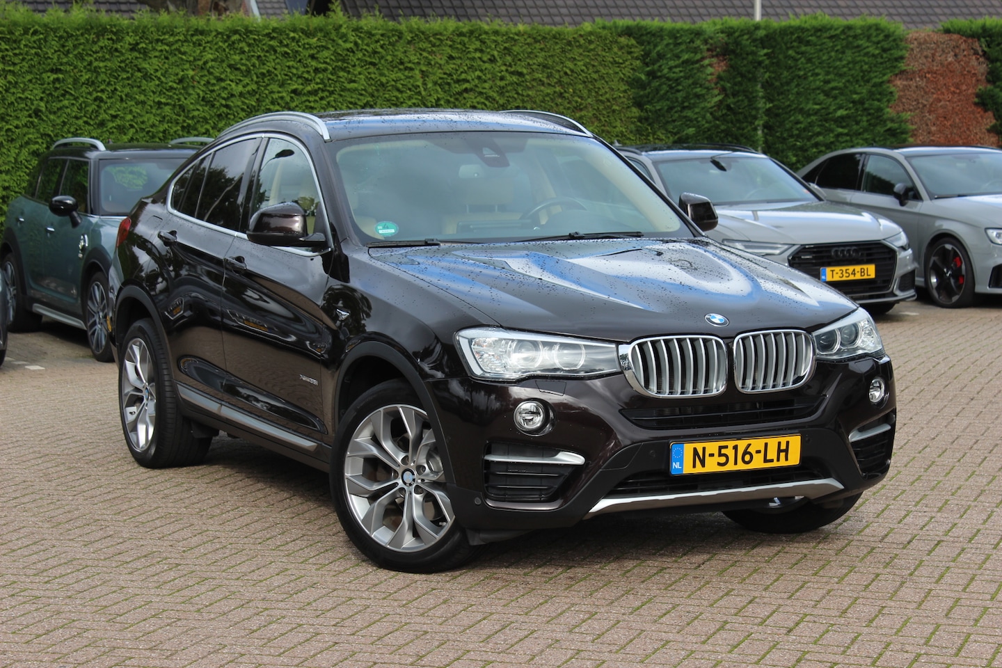 BMW X4 - xDrive35i High Executive / 360Camera / Head-up / Leder / Navigatie / 18'' / Sportstoelen / - AutoWereld.nl