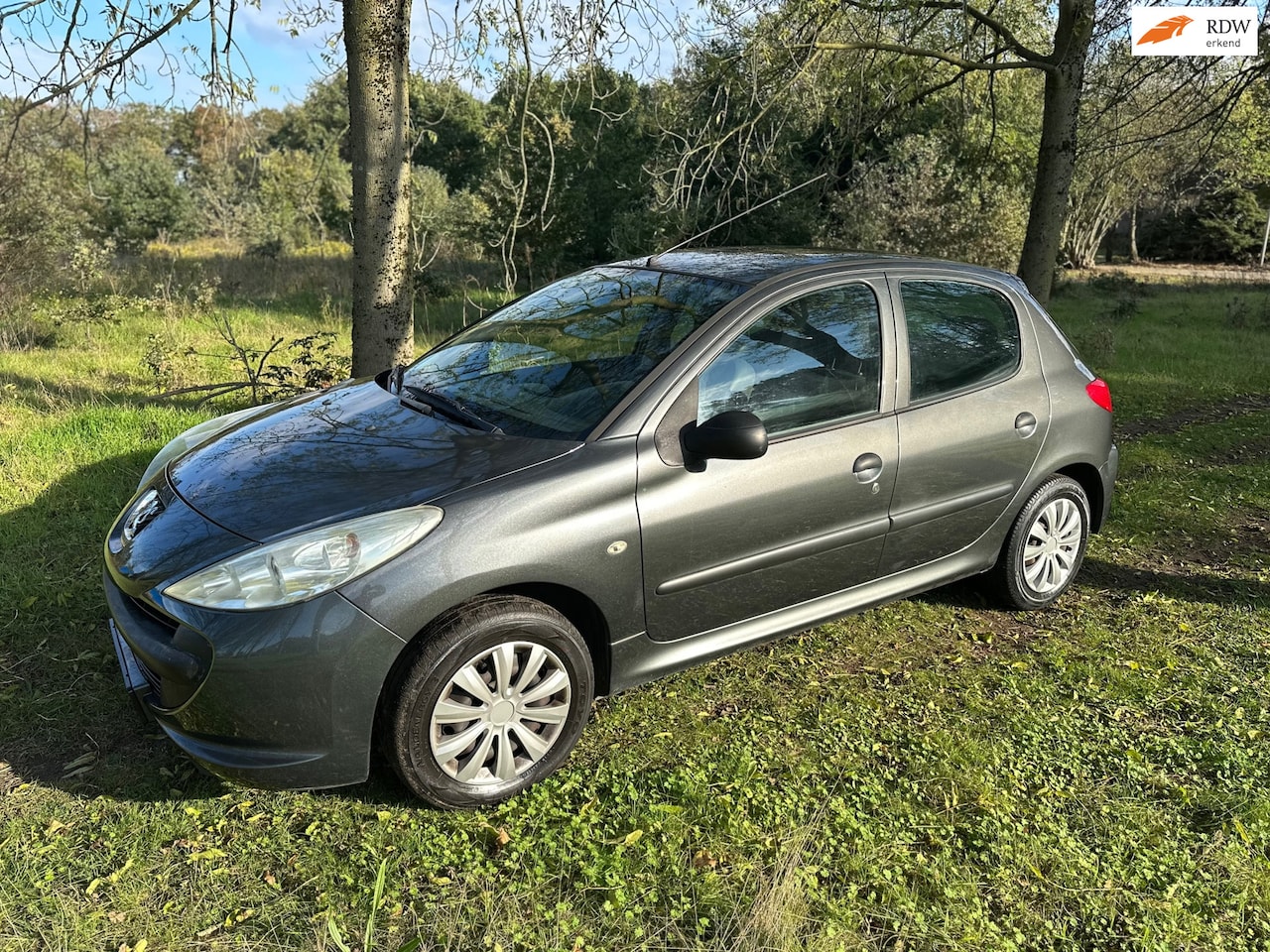 Peugeot 206 - 1.1 Accent APK 22-08-2027 - AutoWereld.nl