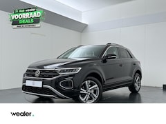 Volkswagen T-Roc - 1.0 TSI Life | 110 PK | Trekhaak | Adaptive Cruise Control | Achteruitrijcamera | Navigati