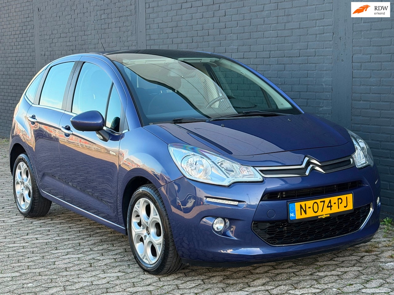 Citroën C3 - 1.2 PureTech Exclusive CLIMA CRUISE BOEKJES nieuw APK - AutoWereld.nl