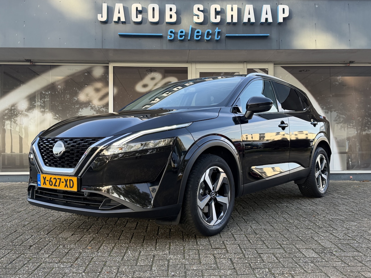 Nissan Qashqai - 1.3 MHEV Xtronic N-Connecta / 360 Camera / Keyless / Carplay / Sensoren / - AutoWereld.nl