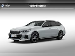 BMW i5 Touring - xDrive40 | 84 kWh | M Sport | Driving Assistant Professional | Panoramadak |