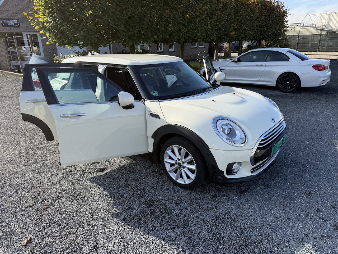 MINI Clubman - 1.5 Cooper Chili. Navi,Leer,LED,stoelverw ! Top onderhouden auto !! - AutoWereld.nl