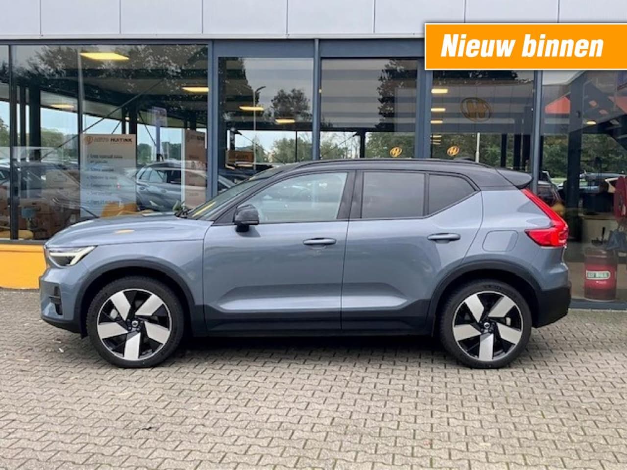 Volvo XC40 - Recharge Twin 78 kWh Core - Electr trekhaak - camera - sensoren voor/achter - 20 LM - AutoWereld.nl