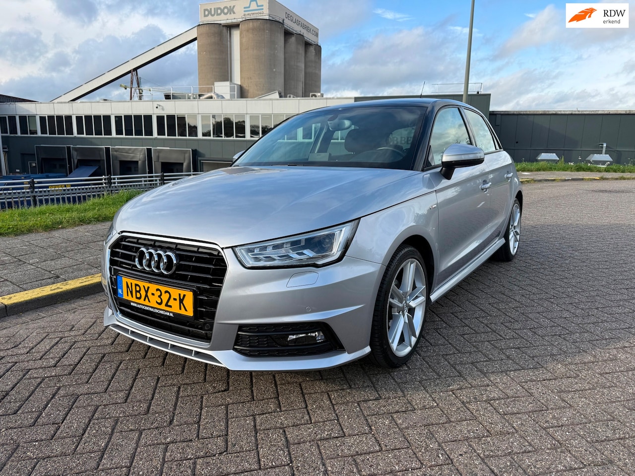 Audi A1 Sportback - 1.0 TFSI Sport S line Edition 1.0 TFSI Sport S line Edition - AutoWereld.nl