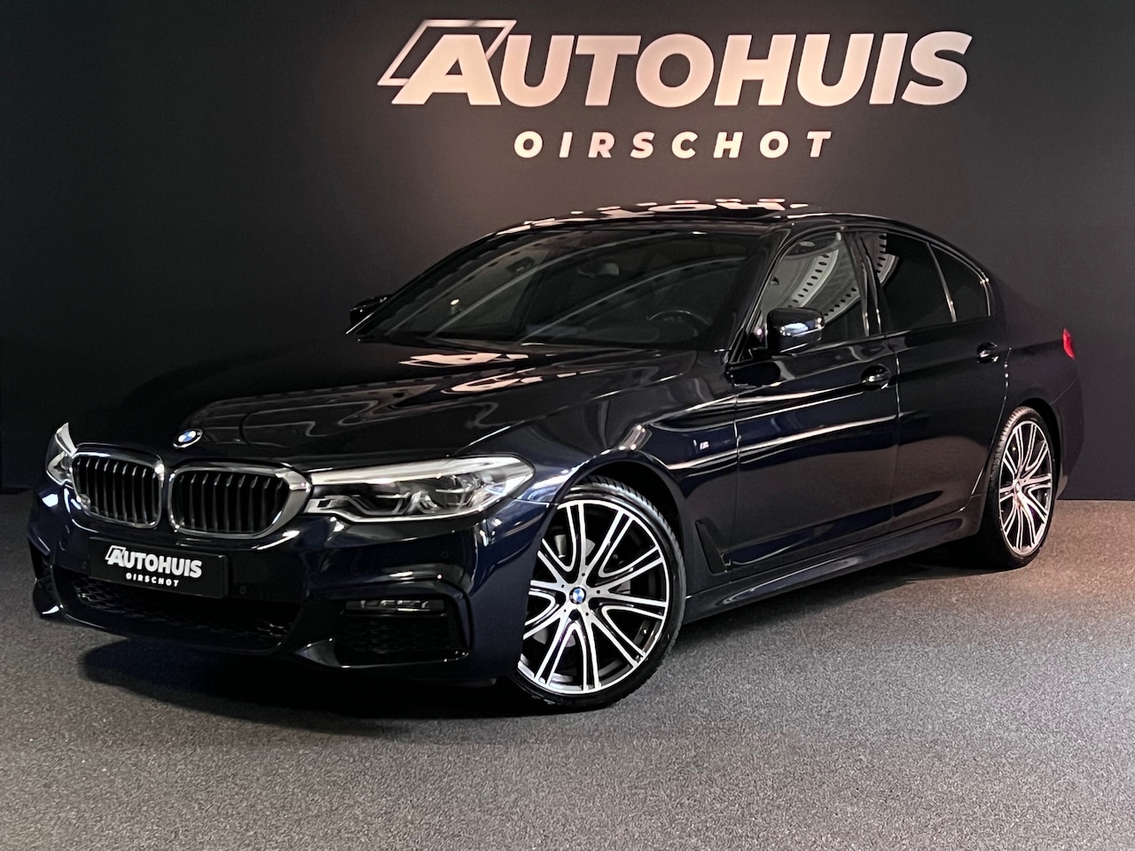 BMW 5-serie - 520i High Executive Edition/M Pakket/Pano/Memory/Camera/Stoelverwarming/Trekhaak/M Gordels - AutoWereld.nl