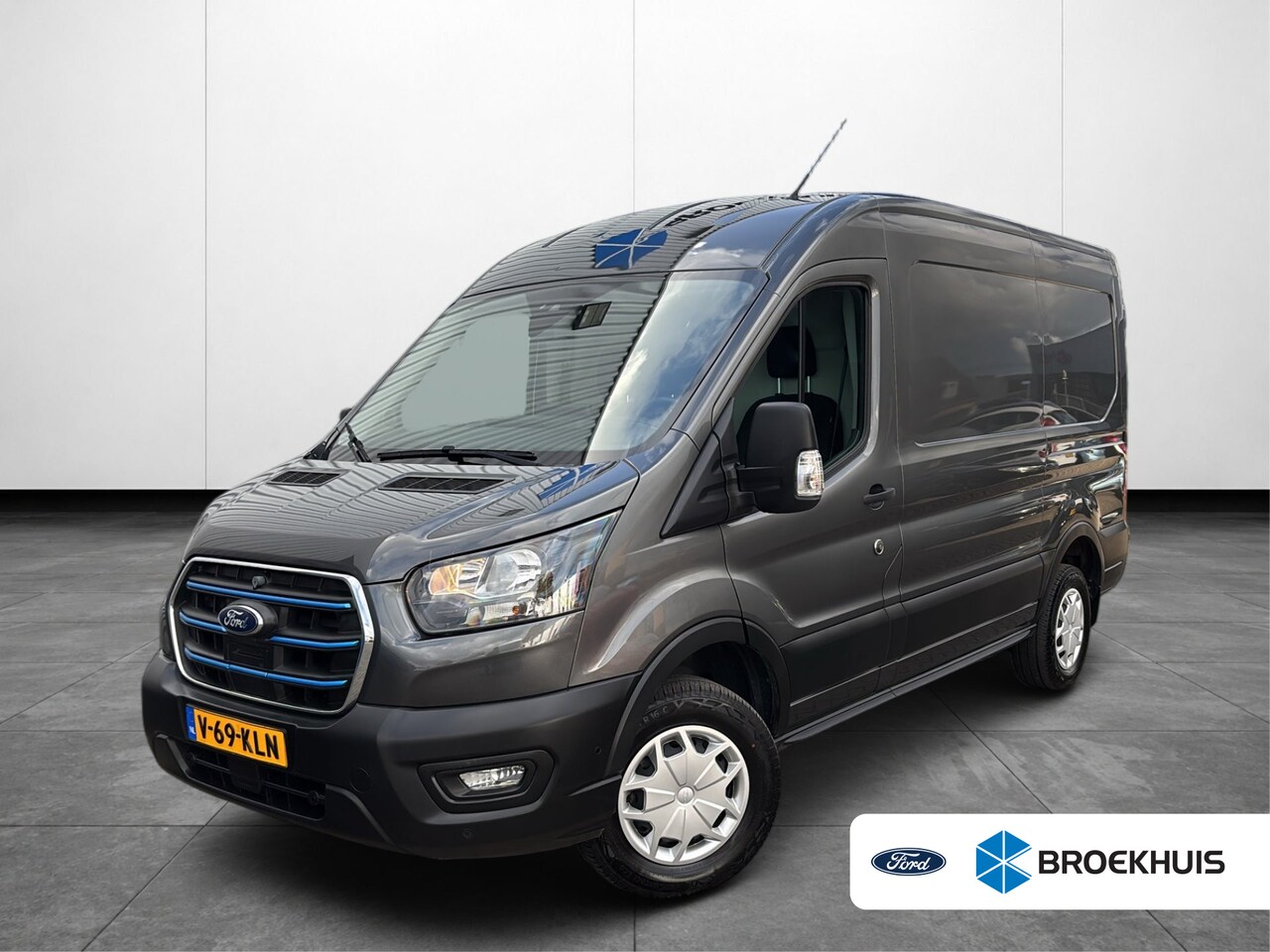 Ford E-Transit - 350 L3H2 Trend 68 kWh - AutoWereld.nl