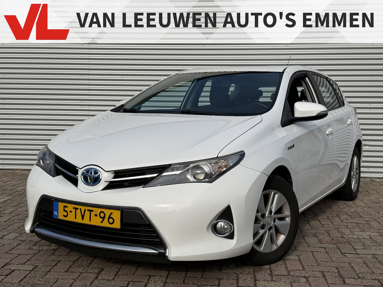 Toyota Auris - 1.8 Hybrid Aspiration | Nieuw Binnen! | Camera | Cruise | Clima | APK 14-08-2027 - AutoWereld.nl