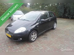 Fiat Grande Punto - 1.4 Active, nieuwe apk bij aflevering