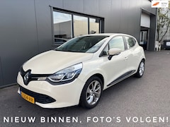 Renault Clio - TCe 90 Expression / Navigatie / Airco