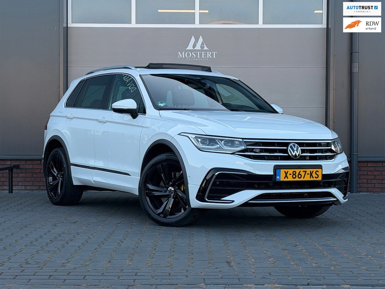 Volkswagen Tiguan - 1.4 TSI eHybrid R-Line Business+|2022|2x R line|Pano|Stoel en stuurverw.|Camera|Carplay|La - AutoWereld.nl
