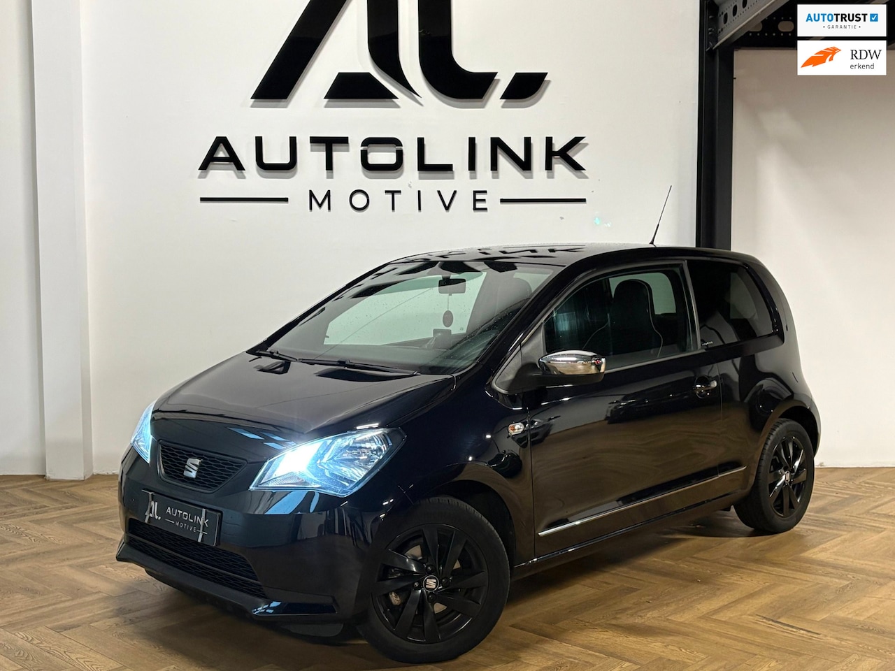 SEAT Mii - By MANGO 1.0 Style |CRUISECONTROL|AIRCO|SENSOR - AutoWereld.nl