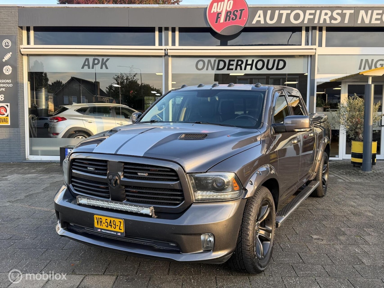 Dodge Ram 1500 - 5.7 V8 Quad Cab 6'4 BTW CAMERA NAP LEDER - AutoWereld.nl
