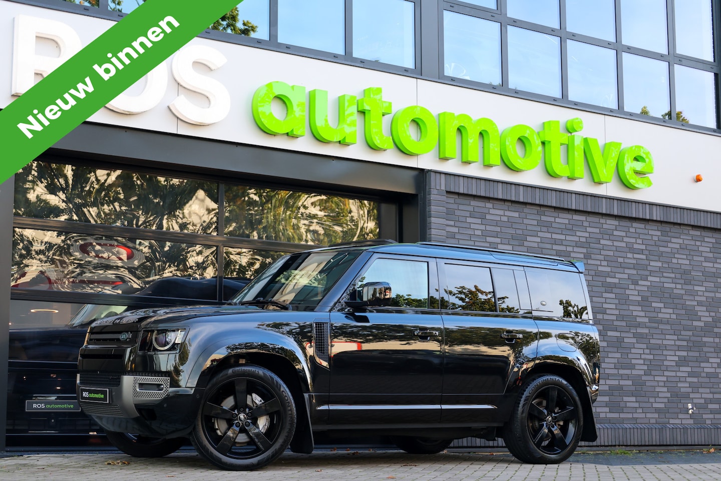 Land Rover Defender 110 - 2.0 P400e 110 X-Dynamic HSE | PANO | MERIDIAN SURROUND | STOELKOELING | 360 | STOEL/STUURV - AutoWereld.nl