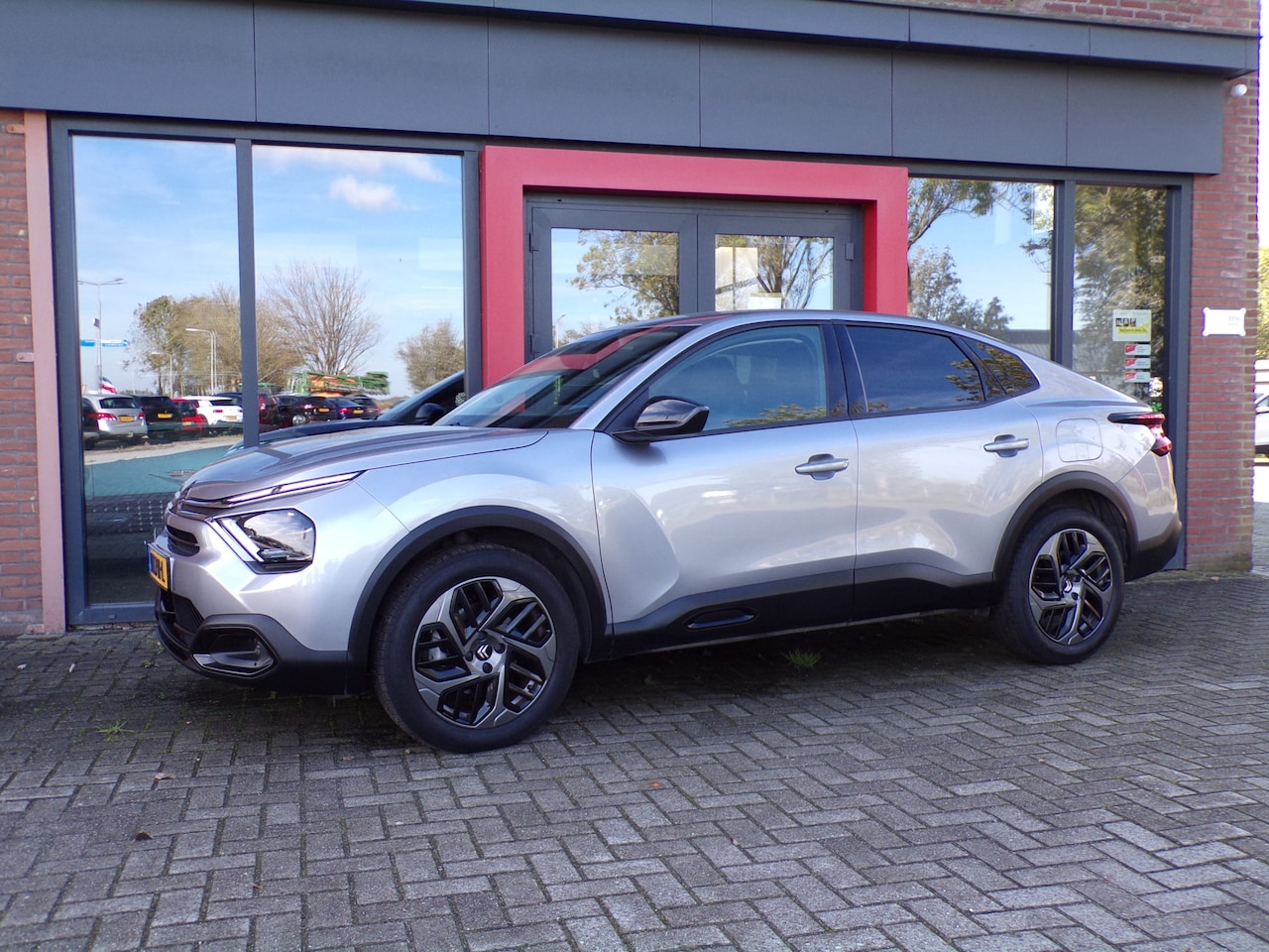 Citroën C4 X - 1.2 Puretech Shine Carplay/Android Stoelverwarming - AutoWereld.nl