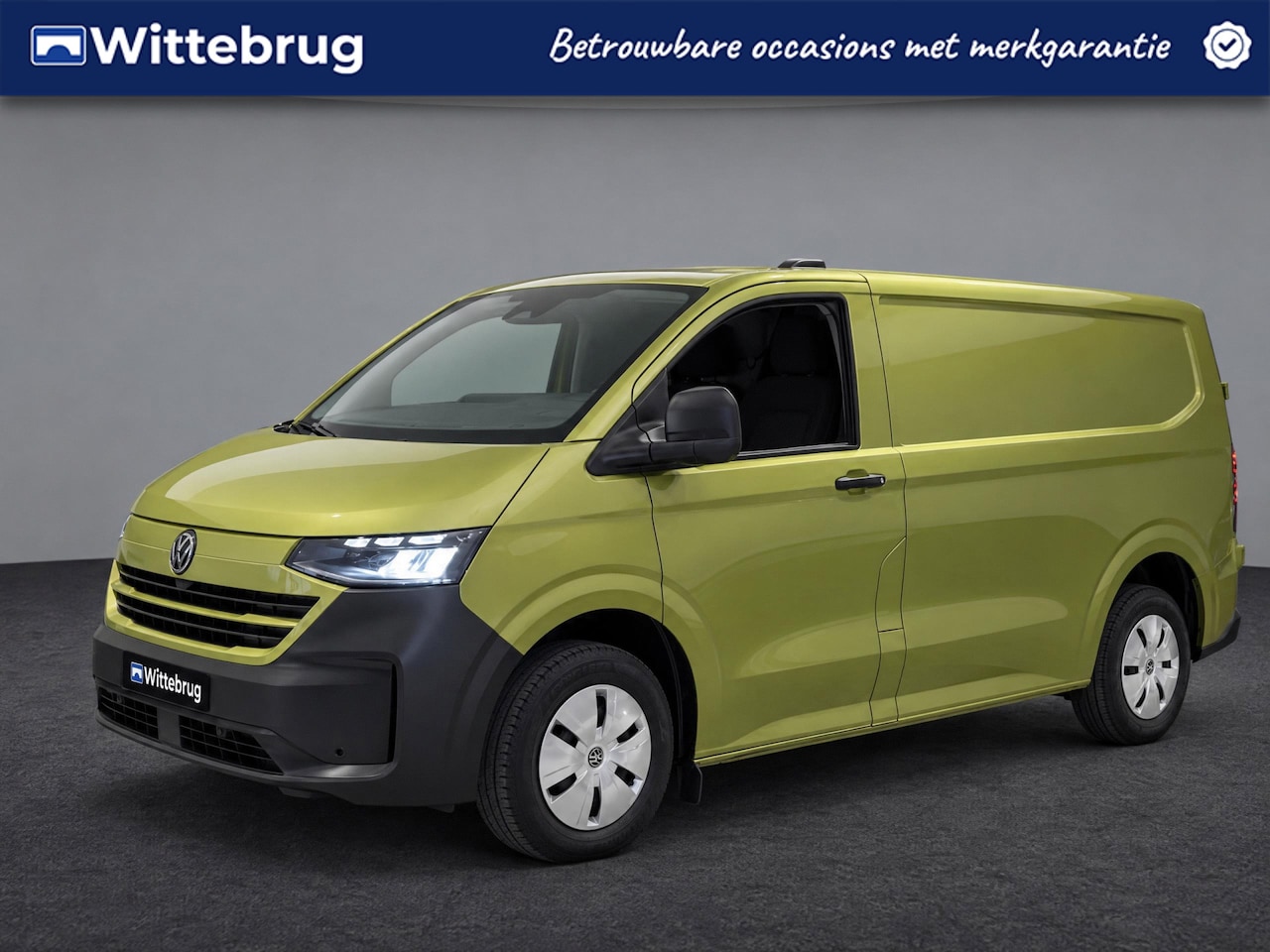 Volkswagen Transporter - 2.0 TDI L1H1 26 Life / Carplay / Navi / Camera / Trekhaak - AutoWereld.nl