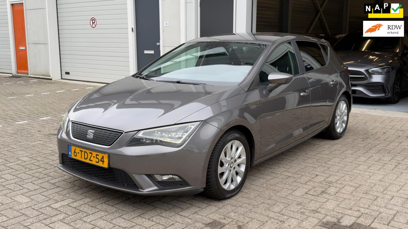 SEAT Leon - 1.6 TDI Limited Edition III |Led | Stoelverwarming | Nap - AutoWereld.nl