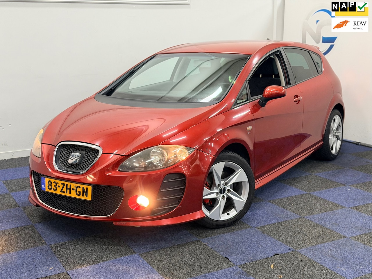 SEAT Leon - 2.0 FSI Streetstyle / AUTOMAAT / DEALER ONDERHOUDEN / RIJDT SCHAKELT GOED - AutoWereld.nl