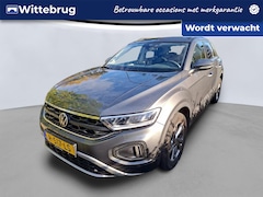 Volkswagen T-Roc - 1.0 TSI 110pk Life / Navigatie / LM 16 inch / LED / Camera / Parkeersensoren / Digital coc
