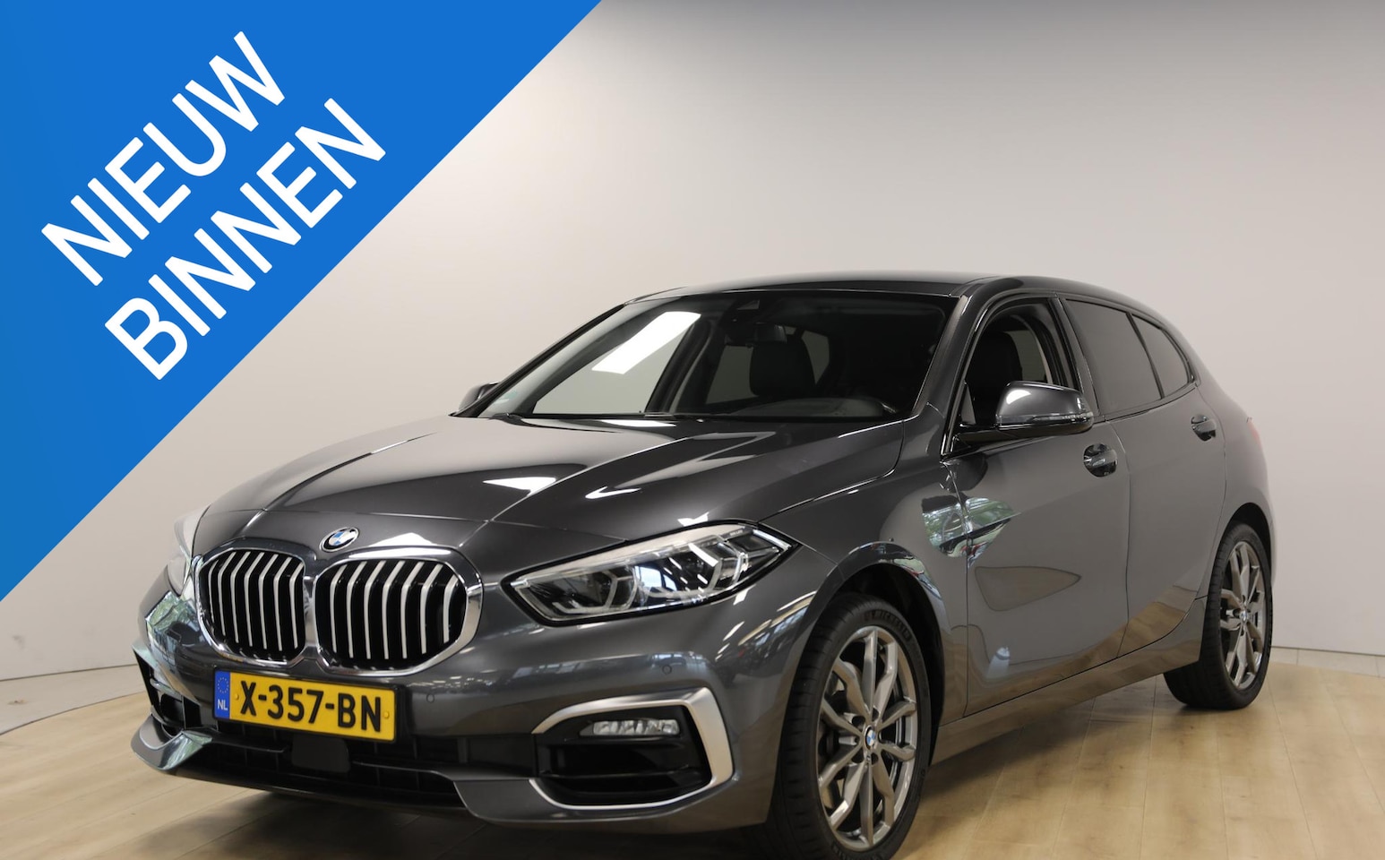 BMW 1-serie - 120i High Executive | M-Sport stuur | M-Sport velgen | Digital cockpit - AutoWereld.nl
