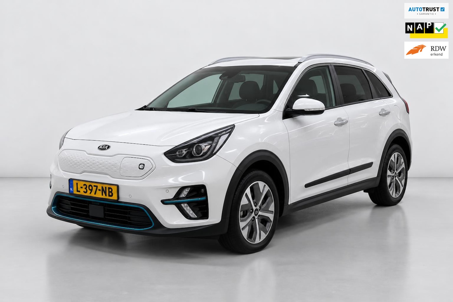 Kia e-Niro - DynamicPlusLine 64 kWh FASE 3 PANO SOH 94.3% ORG NL DEALER OND - AutoWereld.nl