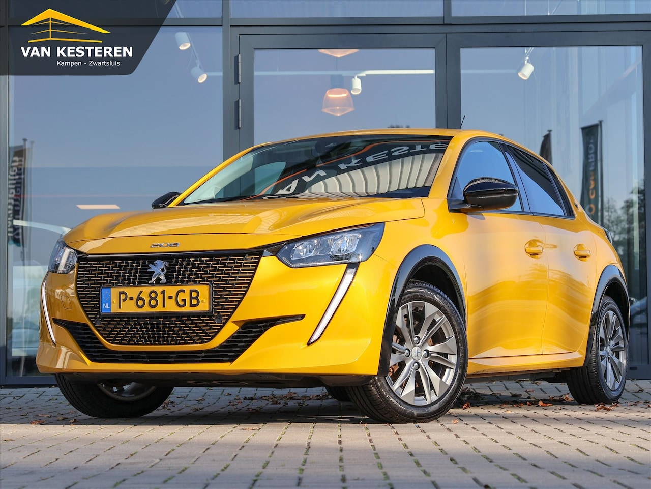 Peugeot e-208 - EV 50kWh 136pk Allure | Stoelverw. | LED | LMV | DAB | PDC | Carplay | NL Auto | - AutoWereld.nl