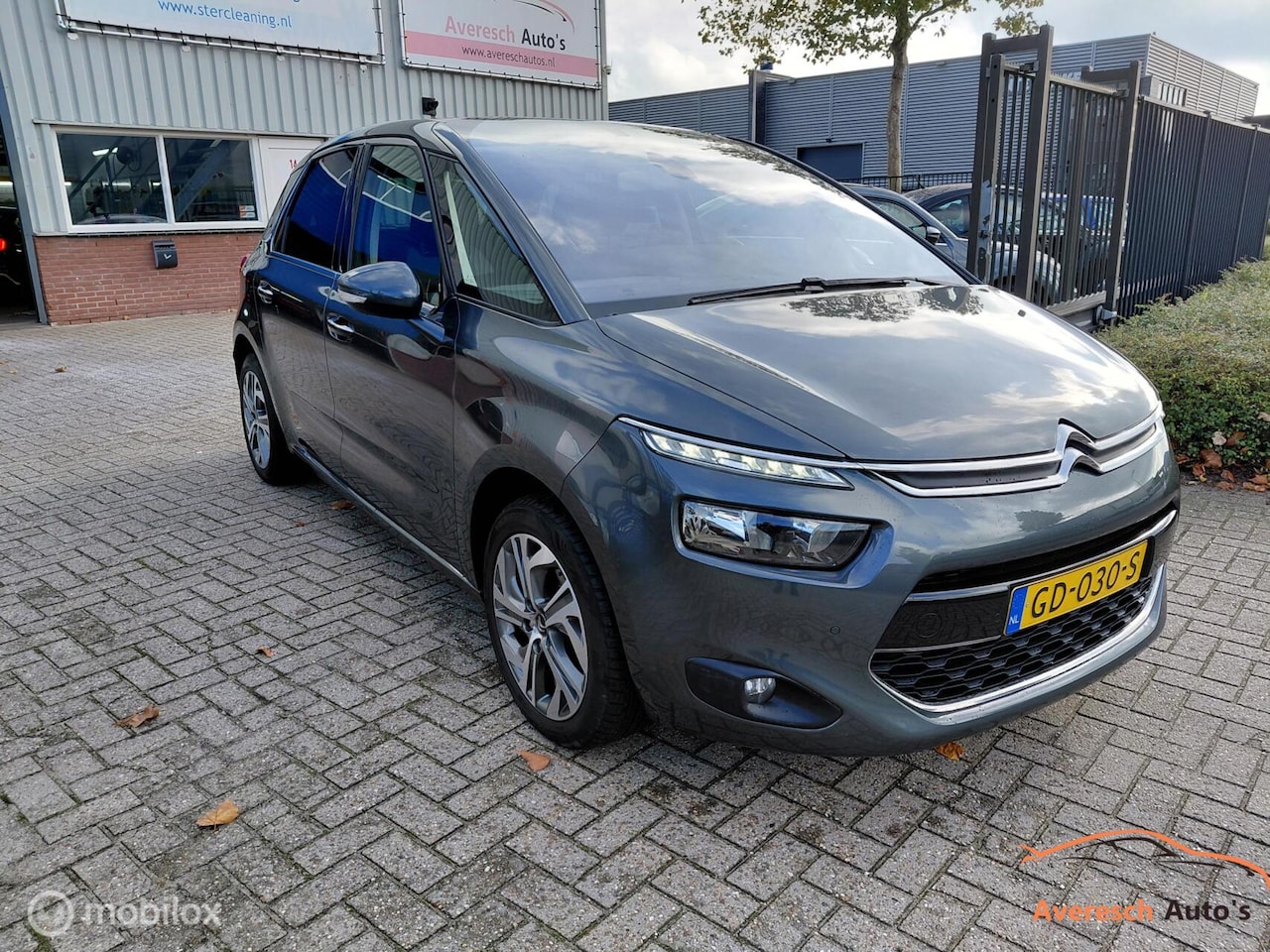 Citroën C4 Picasso - 1.2 PureTech Exclusive 1.2 PureTech Exclusive - AutoWereld.nl