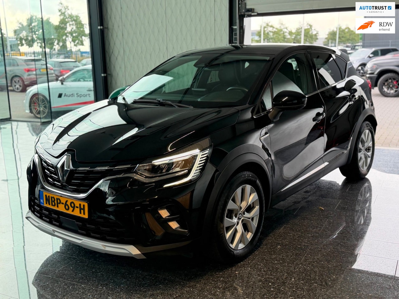 Renault Captur - 1.6 E-Tech Plug-in Hybrid 160 Intens 2022 - AutoWereld.nl