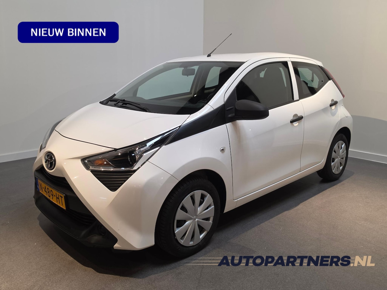 Toyota Aygo - 1.0 VVT-i x-fun 1.0 VVT-i x-fun - AutoWereld.nl