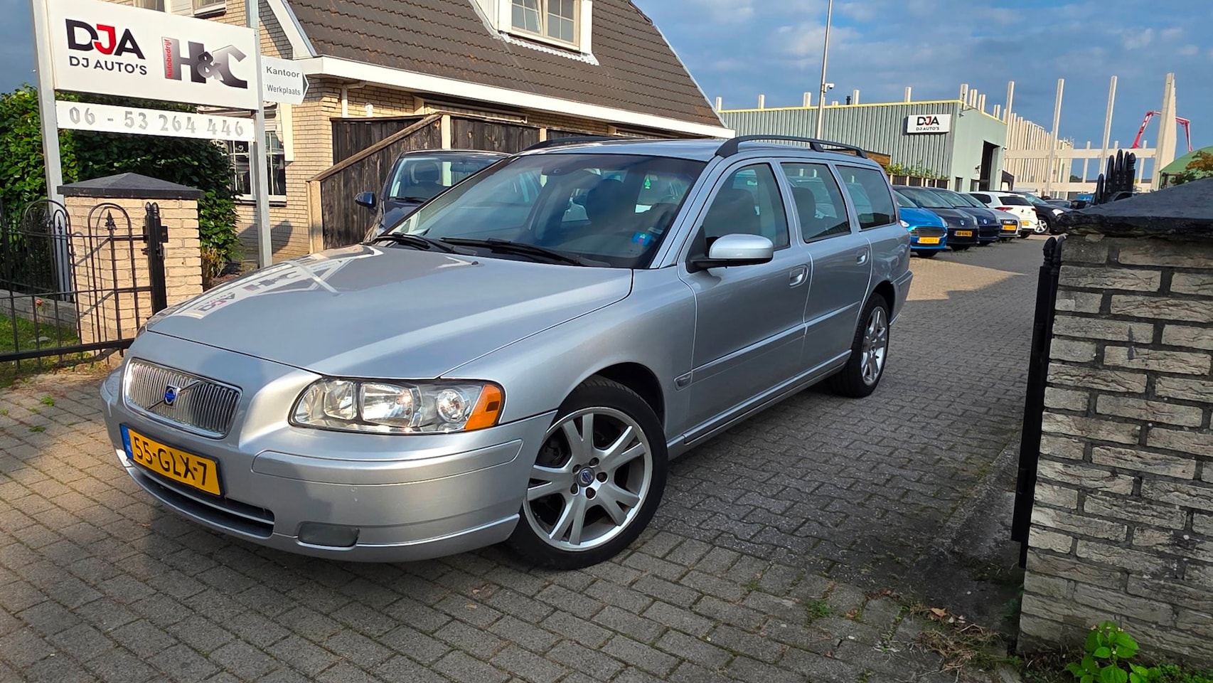 Volvo V70 - 2.4 2.4 - AutoWereld.nl