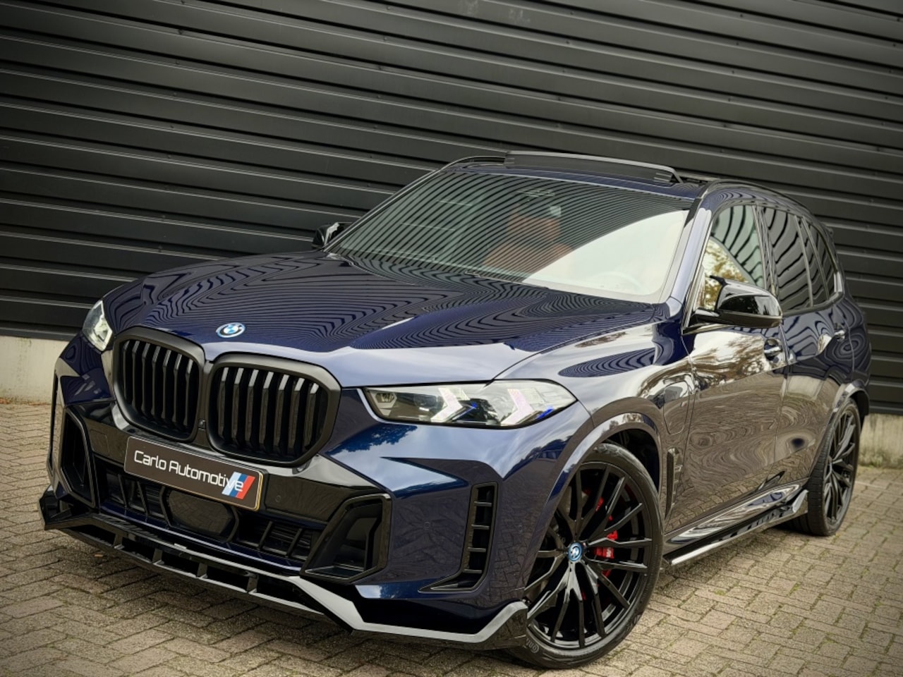 BMW X5 - xDrive50e M-PERF. B&W|PANO SKY|MASSAGE|SOFT|HUD|360 VOL! - AutoWereld.nl