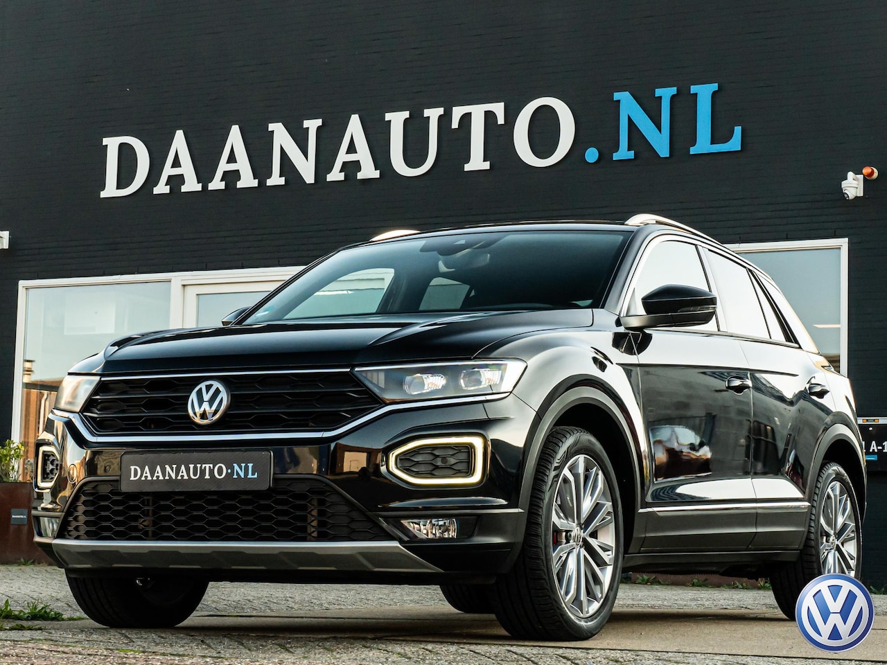 Volkswagen T-Roc - 1.5 TSI Sport Business R 1.5 TSI Sport Business R - AutoWereld.nl