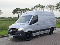 Mercedes-Benz Sprinter - 317 L2H2 Cruise control, Airco, Pdc, Mbux, Carplay, Camera, Climate control