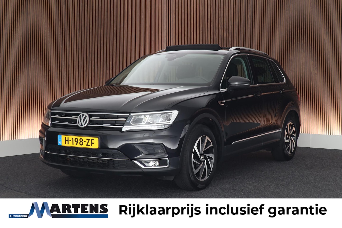 Volkswagen Tiguan - 1.5 TSI 150pk DSG ACT Sound Trekhaak Panoramadak Stoelverwarming Camera - AutoWereld.nl