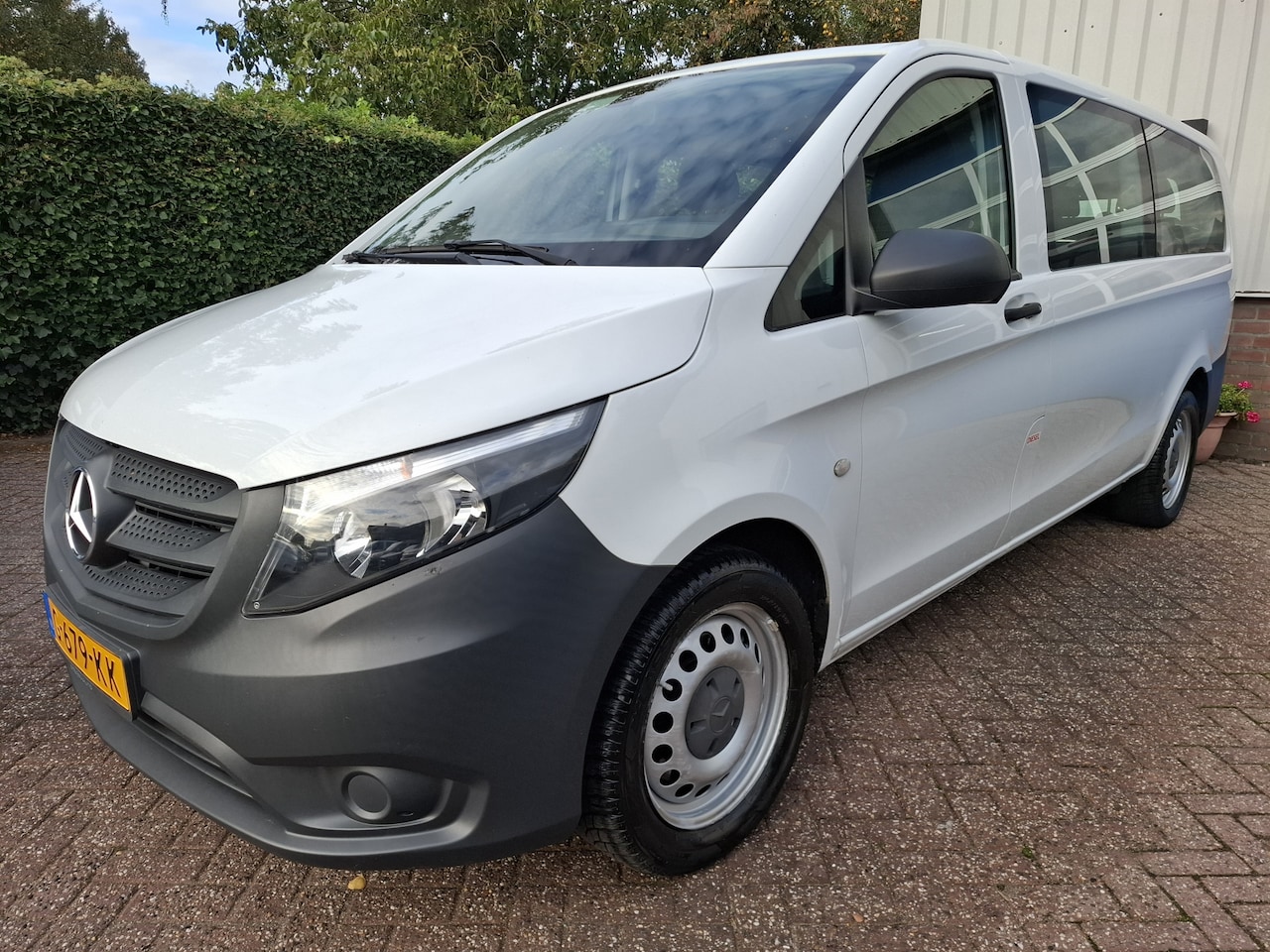 Mercedes-Benz Vito Tourer - 114 BlueTEC Pro Extra Lang 22995.- INCL BTW 9-PERSOONS 135PK - AutoWereld.nl