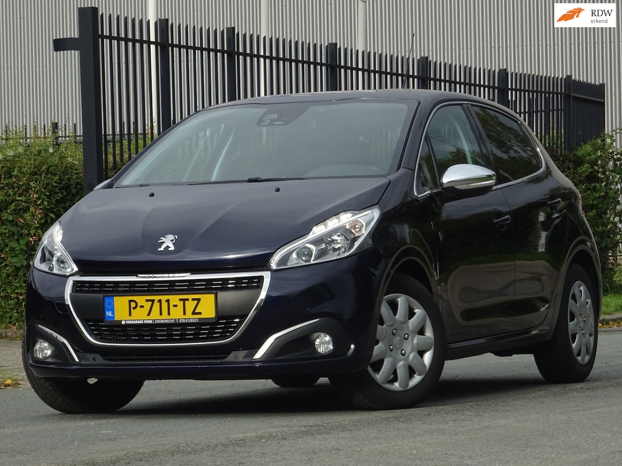 Peugeot 208 - 1.2 PureTech Allure 54DKM AUTOMAAT NAVI/CAMERA - AutoWereld.nl