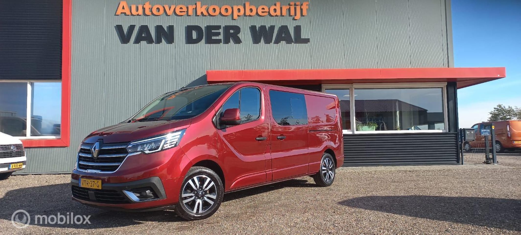 Renault Trafic - bestel 2.0 dCi 170 T29 L2H1 DC Luxe - AutoWereld.nl