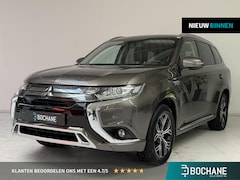 Mitsubishi Outlander - 2.4 PHEV Intense | Trekhaak | Camera | Navigatie | Stoelverwarming |