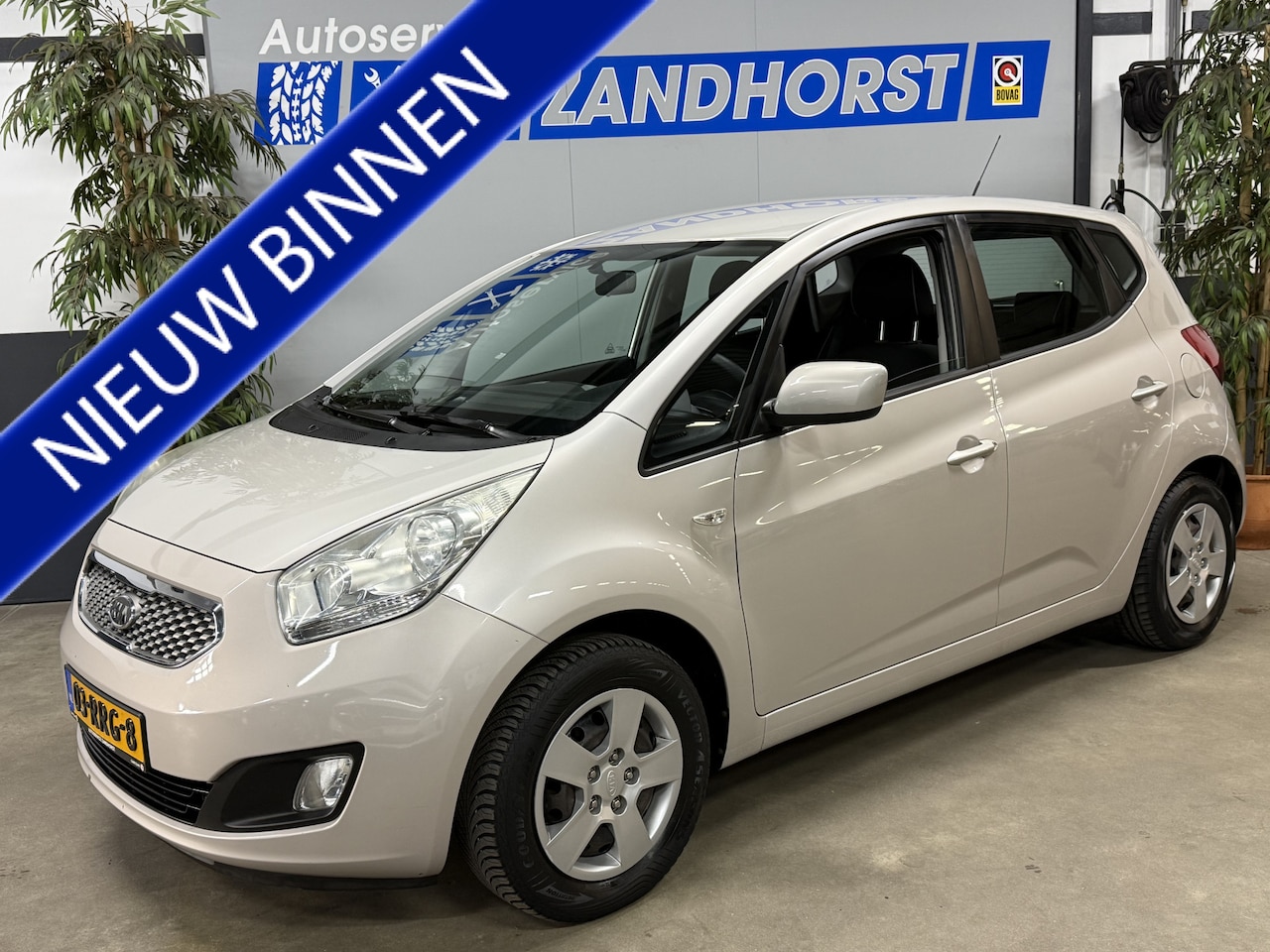 Kia Venga - 1.4 CVVT Seven // Airco // Navi // Cruise - AutoWereld.nl
