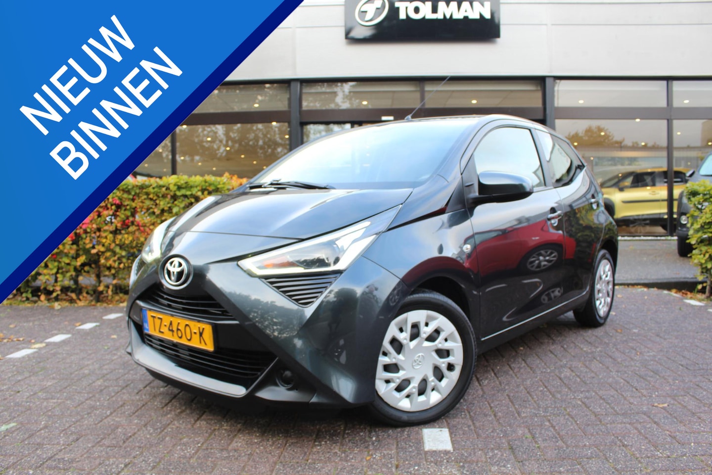 Toyota Aygo - 1.0 VVT-i x-play | Rijklaar | Camera | Airco | Bluetooth | Dealer onderhouden - AutoWereld.nl
