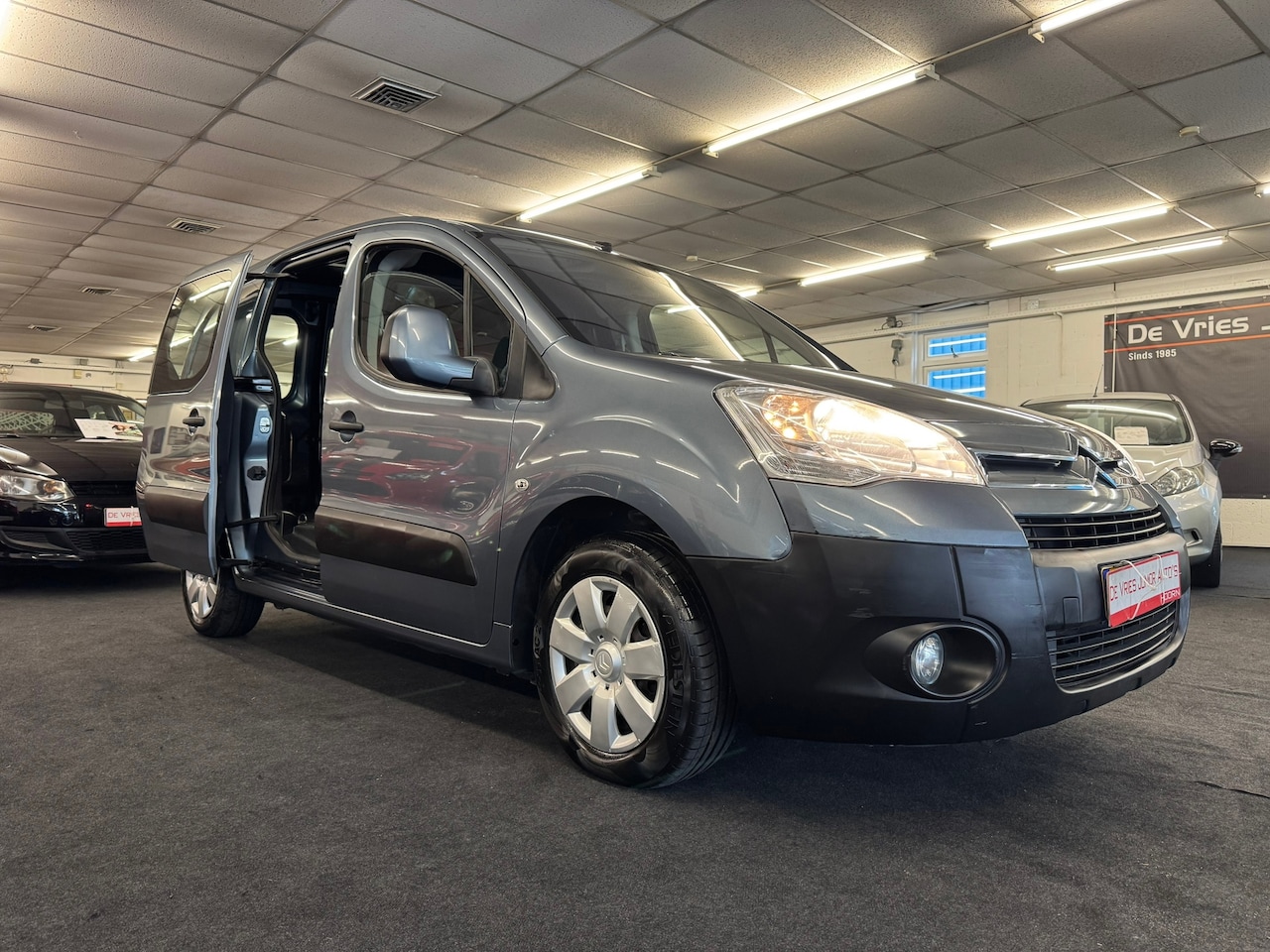 Citroën Berlingo - 1.6 HDI 500 Club. Uniek! 84000 km NAP, 79000 km Distr. vervangen en zeer goed onderhouden! - AutoWereld.nl