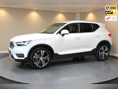 Volvo XC40 - 1.5 T3 Inscription *Dealer OH* Stoel/Stuurverw.|Carplay|Leer|Orrefors|Adapt.Cruise|Memory|