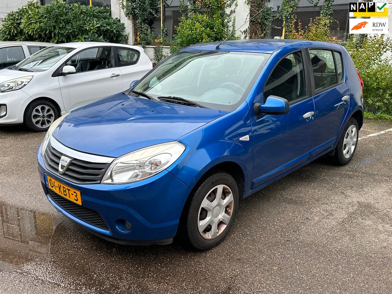 Dacia Sandero - 1.2 Lauréate/ Inruilkoopje/Lage km stand - AutoWereld.nl