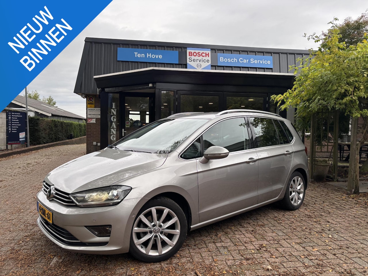 Volkswagen Golf Sportsvan - 1.4 TSI DSG Highline|Trekhaak|Navi|PDC|Stoelver. - AutoWereld.nl