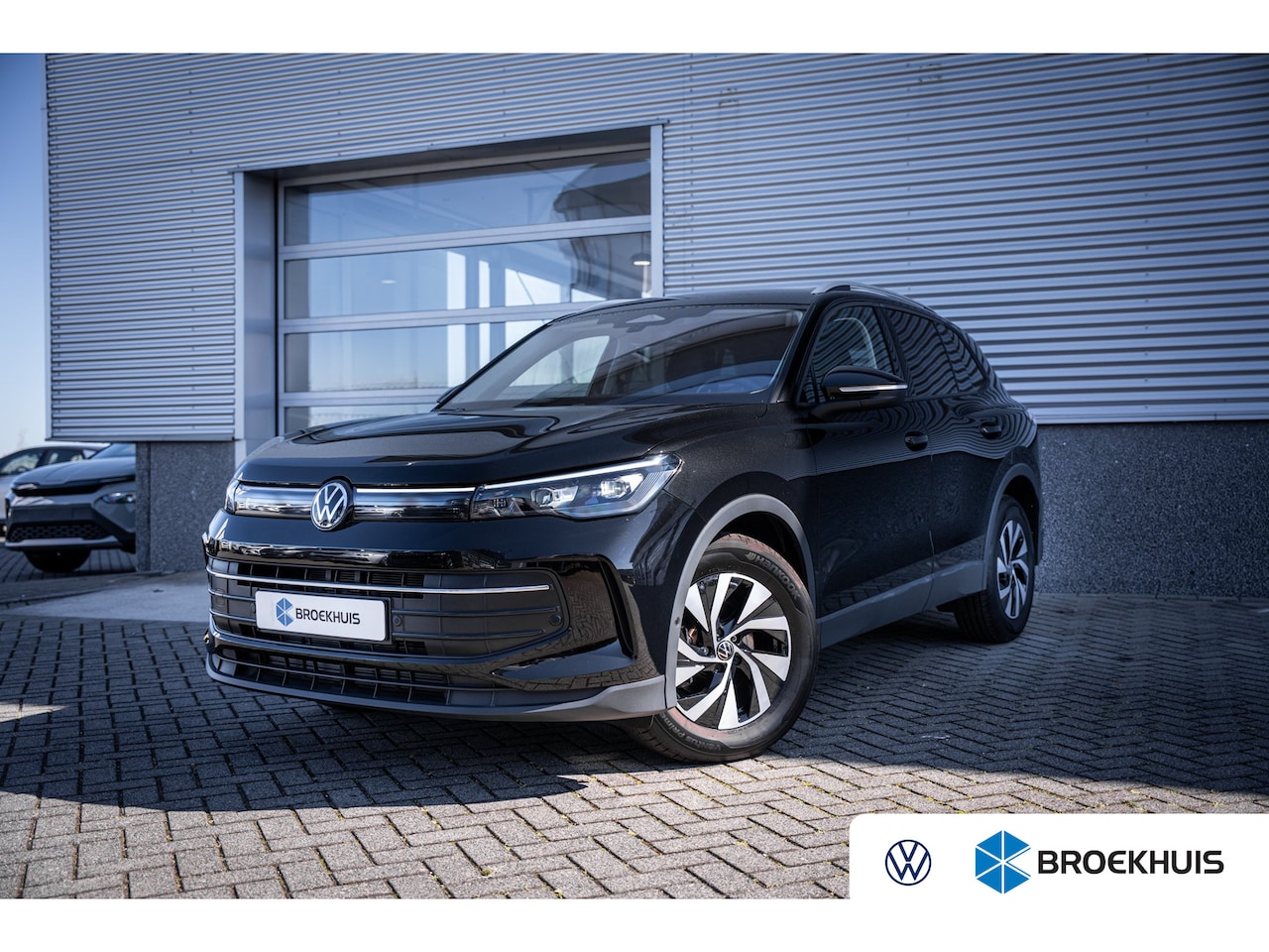 Volkswagen Tiguan - 1.5 eTSI Life Edition | Achterbank verwarmd | Achteruitrijcamera | Apple Carplay/Android A - AutoWereld.nl